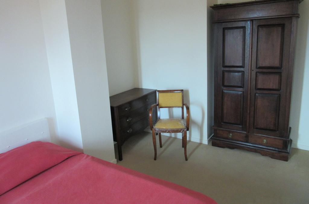 Apartment Centre