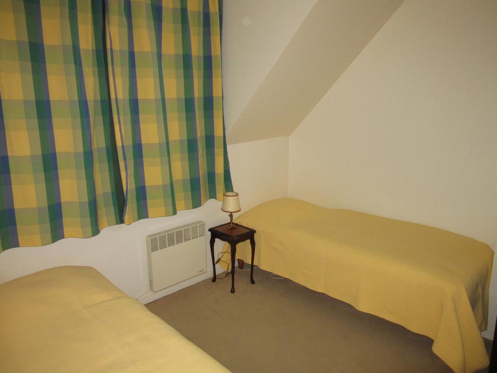 Apartment Centre *