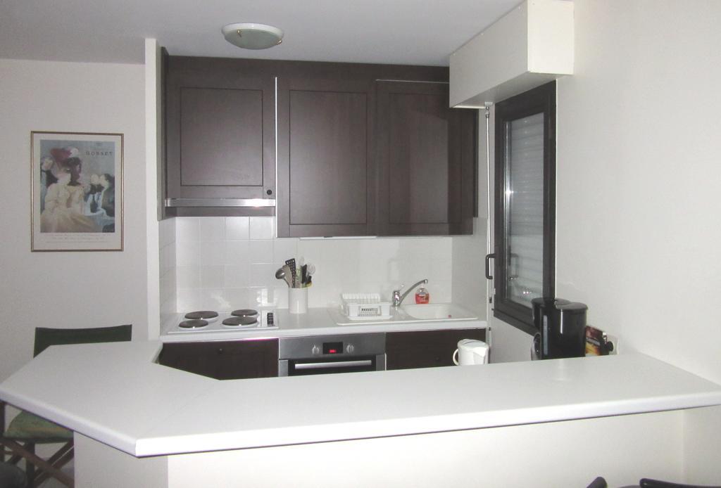 Apartment Centre