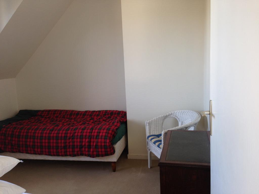 Apartment Centre *