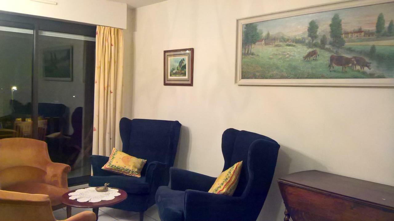 Centre Apartment *
