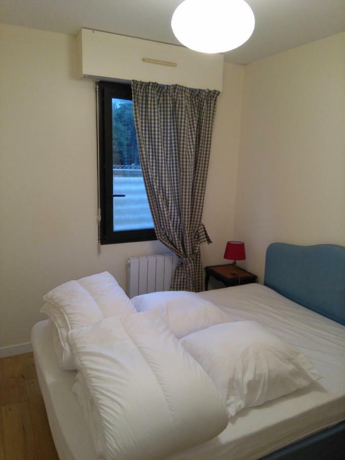 Apartment Centre *